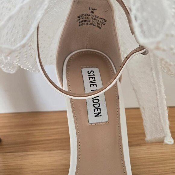 Steve Madden White Bow - Picture 4 of 10